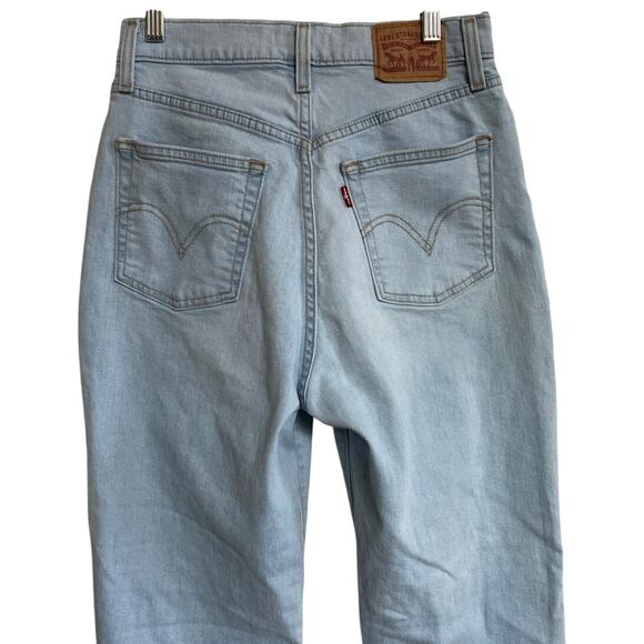 Levi's 724 High Waisted Taper Super Light Wash Jeans 27 X 28- Excellent - Picture 7 of 15